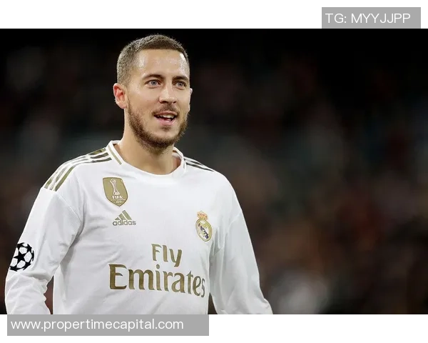 从队长到球星的蜕变之路：足球巨星的成长与突破