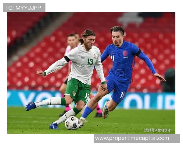 足球球星戴帽精彩瞬间展现个人风采与实力激战的巅峰时刻